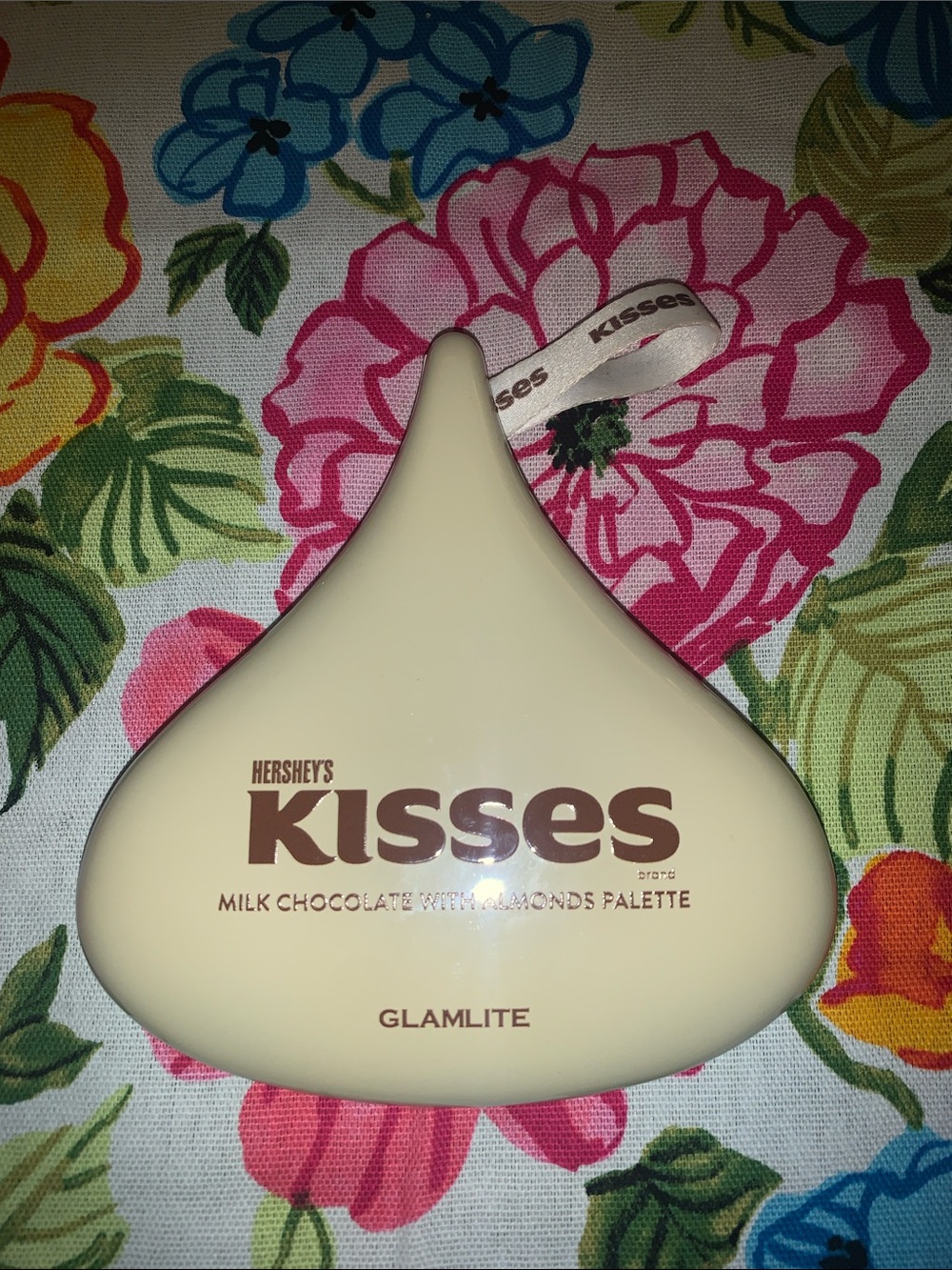 Glamlite Hersheys Kiss Palette